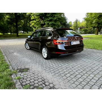 Skoda Superb  Kombi 2021,  2.0 diesel, automat - Na sprzedaż za 84 900 zł - Jejkowice - zdjęcie 12