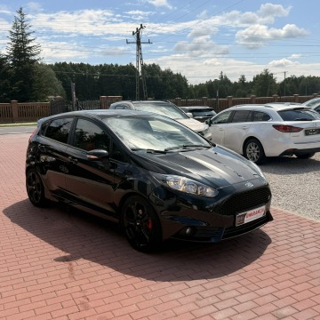 Ford Fiesta  Hatchback 2015,  1.6 benzyna - Na sprzedaż za 33 500 zł - Sade Budy - zdjęcie 4