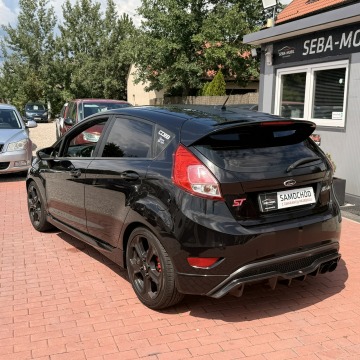 Ford Fiesta  Hatchback 2015,  1.6 benzyna - Na sprzedaż za 33 500 zł - Sade Budy - zdjęcie 11