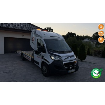 Peugeot Boxer - Auto laweta 2.2 hdi nowy silnik z aso  klima Webasto 5 m Alu najazd