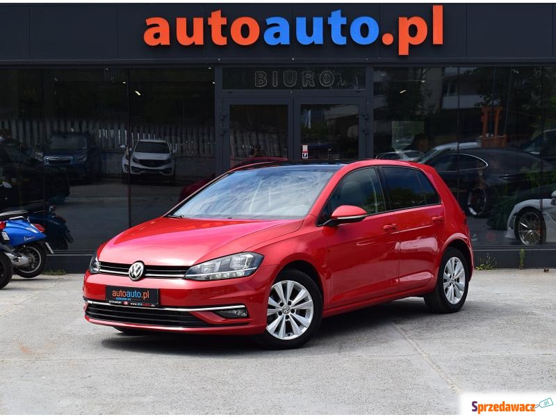 Volkswagen Golf  Hatchback 2018,  1.8 benzyna, automat - Na sprzedaż za 55 900 zł - Warszawa