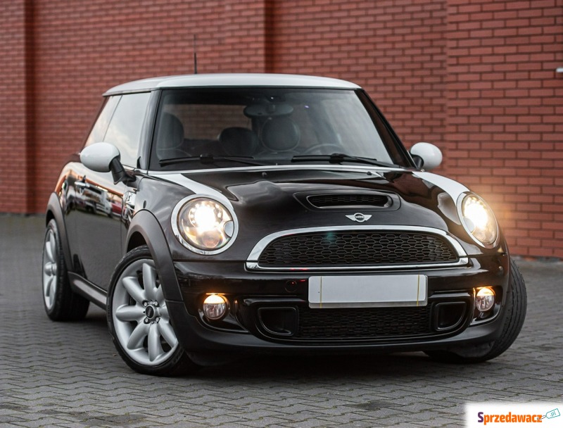 Mini Cooper S  Hatchback 2011,  1.6 benzyna - Na sprzedaż za 29 900 zł - Podzagajnik