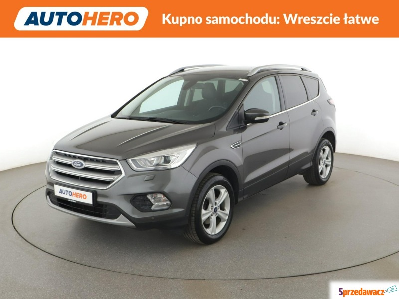 Ford Kuga  SUV 2017,  1.5 benzyna - Na sprzedaż za 47 600 zł - Warszawa