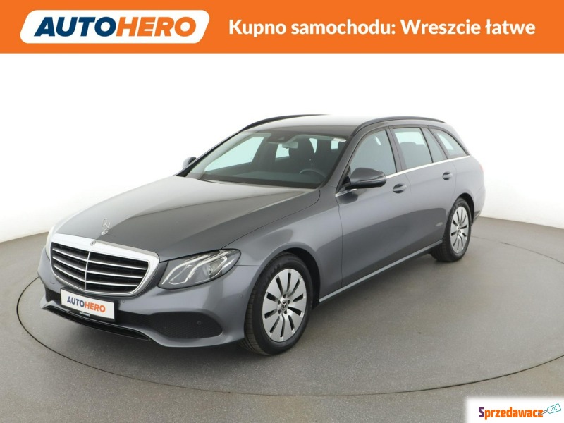 Mercedes - Benz E-klasa  SUV 2020,  1.6 diesel, automat - Na sprzedaż za 84 400 zł - Warszawa