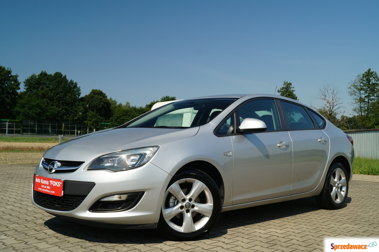 Opel Astra 2013