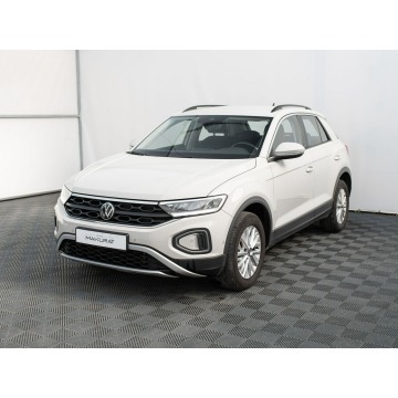Volkswagen T-Roc  SUV 2022,  1.5 benzyna - Na sprzedaż za 66 850 zł - Gdynia - zdjęcie 2