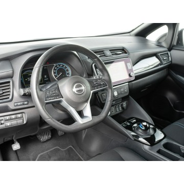 Nissan Leaf  Hatchback 2023 elektryczny, automat - Na sprzedaż za 79 850 zł - Gdynia - zdjęcie 6