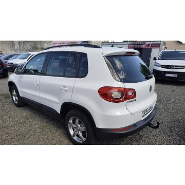 Volkswagen Tiguan  SUV 2008,  2.0 benzyna - Na sprzedaż za 24 900 zł - Szczecin - zdjęcie 4