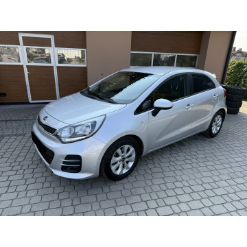Kia Rio  Hatchback 2015,  1.2 benzyna - Na sprzedaż za 27 900 zł - Orzech - zdjęcie 12