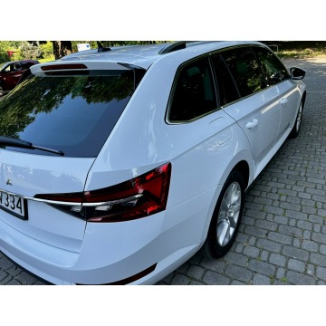 Skoda Superb  Kombi 2022,  2.0 diesel, automat - Na sprzedaż za 74 900 zł - Jejkowice - zdjęcie 12
