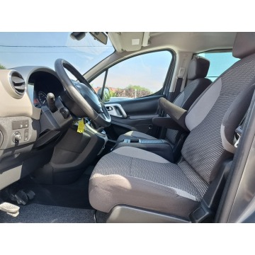 Peugeot Partner  Minivan/Van 2013,  1.6 diesel - Na sprzedaż za 26 900 zł - Twardów - zdjęcie 8