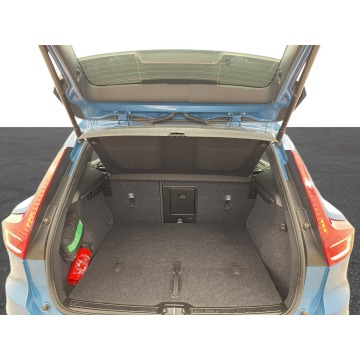 Volvo   SUV 2022,  2.0 benzyna, automat - Na sprzedaż za 89 900 zł - Warszawa - zdjęcie 12
