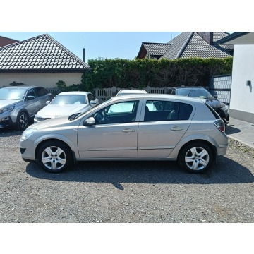 Opel Astra  Hatchback 2009,  1.6 benzyna+LPG - Na sprzedaż za 10 999 zł - Chrzanów - zdjęcie 4