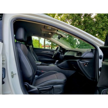 Opel Insignia  Kombi 2018,  1.5 benzyna, automat - Na sprzedaż za 49 900 zł - Szczecin - zdjęcie 12
