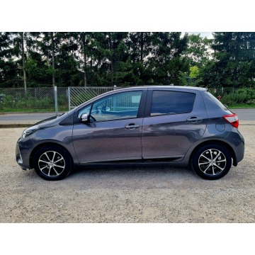Toyota Yaris  Hatchback 2018,  1.5 benzyna - Na sprzedaż za 36 900 zł - Szczecin - zdjęcie 8