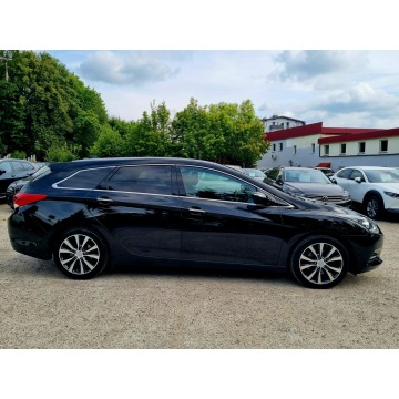 Hyundai i40  Kombi 2018,  1.7 diesel, automat - Na sprzedaż za 41 900 zł - Szczecin - zdjęcie 4