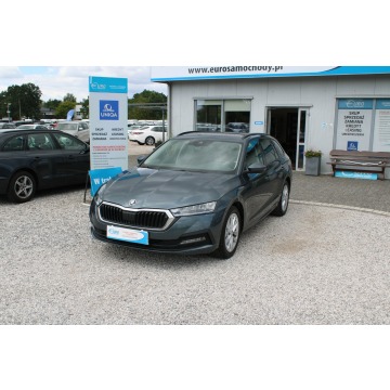 Skoda Octavia  Kombi 2020,  2.0 diesel, automat - Na sprzedaż za 69 900 zł - Warszawa - zdjęcie 2
