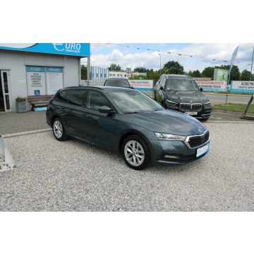 Skoda Octavia  Kombi 2020,  2.0 diesel, automat - Na sprzedaż za 69 900 zł - Warszawa - zdjęcie 5