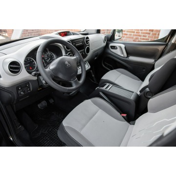 Peugeot Partner  Kombi 2013,  1.6 diesel, automat - Na sprzedaż za 23 700 zł - Zwoleń - zdjęcie 7