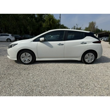 Nissan Leaf  Liftback 2020 elektryczny, automat - Na sprzedaż za 62 800 zł - Pęcice - zdjęcie 7