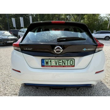Nissan Leaf  Liftback 2020 elektryczny, automat - Na sprzedaż za 62 800 zł - Pęcice - zdjęcie 11
