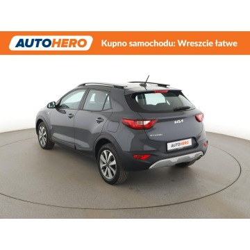 Kia Stonic  SUV 2022,  1.0 benzyna - Na sprzedaż za 55 400 zł - Warszawa - zdjęcie 4