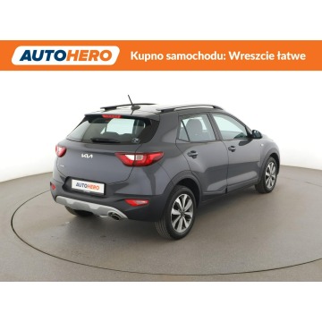 Kia Stonic  SUV 2022,  1.0 benzyna - Na sprzedaż za 55 400 zł - Warszawa - zdjęcie 7