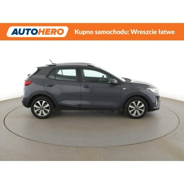 Kia Stonic  SUV 2022,  1.0 benzyna - Na sprzedaż za 55 400 zł - Warszawa - zdjęcie 9