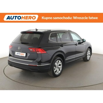 Volkswagen Tiguan Allspace  SUV 2021,  2.0 diesel, automat - Na sprzedaż za 103 600 zł - Warszawa - zdjęcie 7