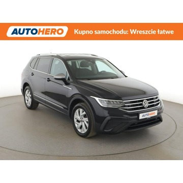 Volkswagen Tiguan Allspace  SUV 2021,  2.0 diesel, automat - Na sprzedaż za 103 600 zł - Warszawa - zdjęcie 10