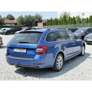 Skoda Octavia  Kombi 2018,  1.6 diesel, automat - Na sprzedaż za 37 900 zł - Wrocław - zdjęcie 10