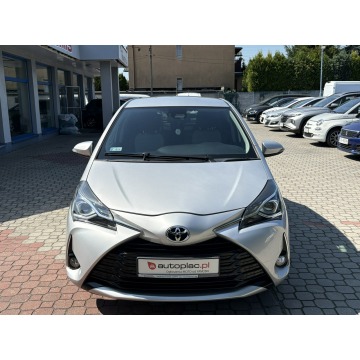 Toyota Yaris  Hatchback 2018,  1.5 benzyna - Na sprzedaż za 51 900 zł - Tarnowskie Góry - zdjęcie 3