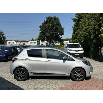Toyota Yaris  Hatchback 2018,  1.5 benzyna - Na sprzedaż za 51 900 zł - Tarnowskie Góry - zdjęcie 5