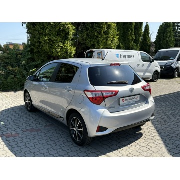 Toyota Yaris  Hatchback 2018,  1.5 benzyna - Na sprzedaż za 51 900 zł - Tarnowskie Góry - zdjęcie 8