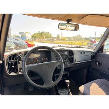 Saab 900  Sedan/Limuzyna 1991,  2.1 benzyna - Na sprzedaż za 49 900 zł - Michałowice-Wieś - zdjęcie 11