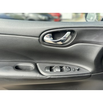 Nissan Pulsar  Hatchback 2017,  1.5 diesel - Na sprzedaż za 27 700 zł - Poznań - zdjęcie 9