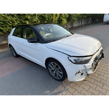 Audi A1  Hatchback 2019,  1.0 benzyna, automat - Na sprzedaż za 35 900 zł - Zielona Łąka - zdjęcie 7