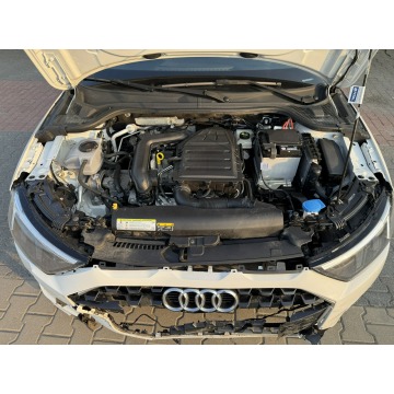 Audi A1  Hatchback 2019,  1.0 benzyna, automat - Na sprzedaż za 35 900 zł - Zielona Łąka - zdjęcie 10