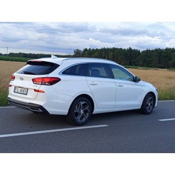 Hyundai i30  Kombi 2023,  1.0 benzyna, automat - Na sprzedaż za 56 000 zł - Słupca - zdjęcie 11