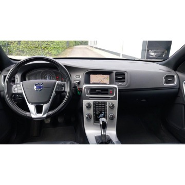 Volvo V60  Kombi 2017,  2.0 benzyna - Na sprzedaż za 51 999 zł - Tychy - zdjęcie 3