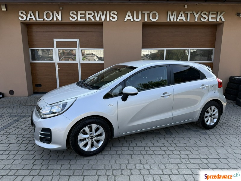 Kia Rio  Hatchback 2015,  1.2 benzyna - Na sprzedaż za 27 900 zł - Orzech