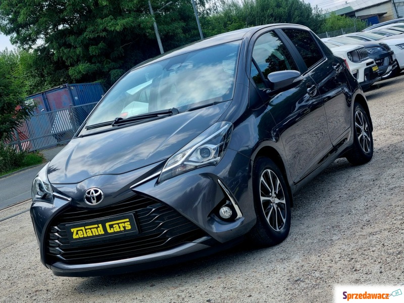 Toyota Yaris  Hatchback 2018,  1.5 benzyna - Na sprzedaż za 36 900 zł - Szczecin