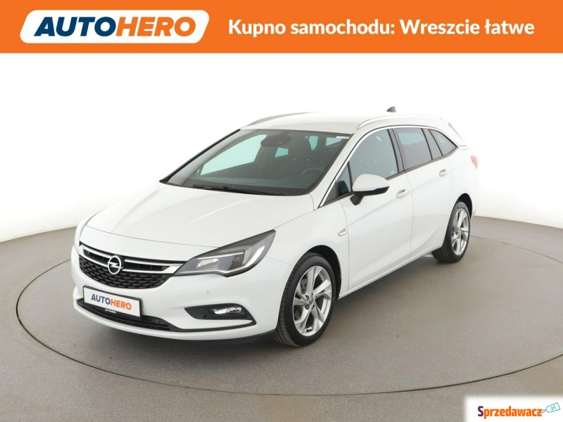 Opel Astra  Kombi 2016,  1.4 benzyna - Na sprzedaż za 42 500 zł - Warszawa