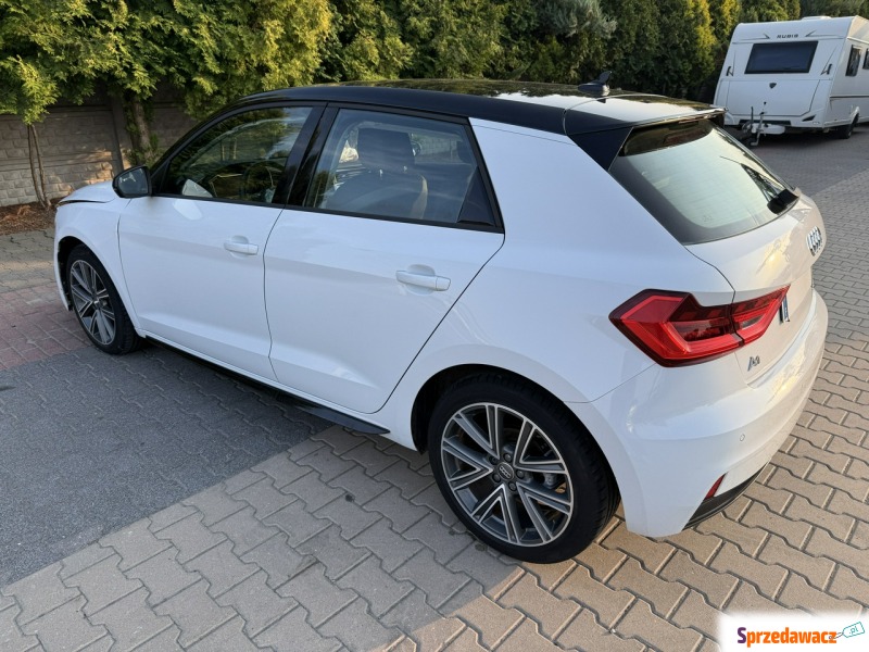 Audi A1  Hatchback 2019,  1.0 benzyna, automat - Na sprzedaż za 35 900 zł - Zielona Łąka
