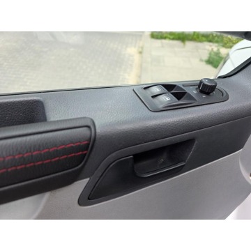 Volkswagen Transporter 2012,  2.0 diesel - Na sprzedaż za 84 900 zł - Warszawa - zdjęcie 7