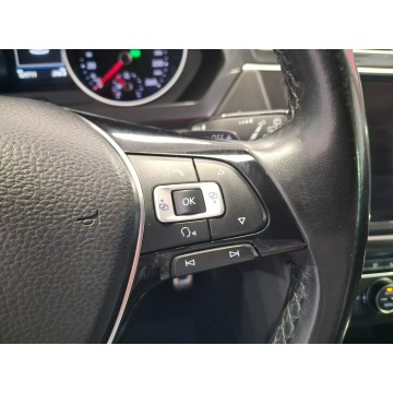 Volkswagen Tiguan  SUV 2018,  1.4 benzyna, automat - Na sprzedaż za 75 300 zł - Swarzędz - zdjęcie 10
