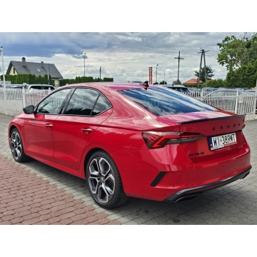 Skoda Octavia  Hatchback 2023,  2.0 benzyna, automat - Na sprzedaż za 95 900 zł - Nasiegniewo - zdjęcie 7