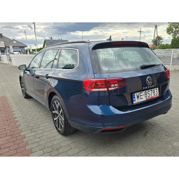 Volkswagen Passat  Kombi 2023,  2.0 diesel, automat - Na sprzedaż za 78 900 zł - Nasiegniewo - zdjęcie 7