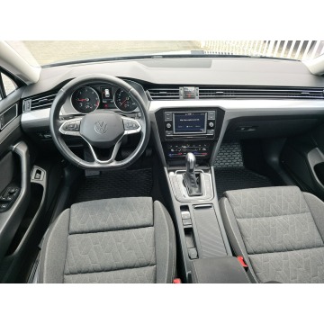 Volkswagen Passat  Kombi 2023,  2.0 diesel, automat - Na sprzedaż za 78 900 zł - Nasiegniewo - zdjęcie 9