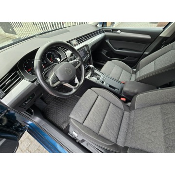 Volkswagen Passat  Kombi 2023,  2.0 diesel, automat - Na sprzedaż za 78 900 zł - Nasiegniewo - zdjęcie 12